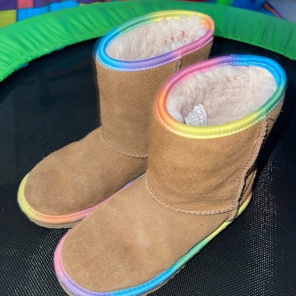 ugg style boots size 2